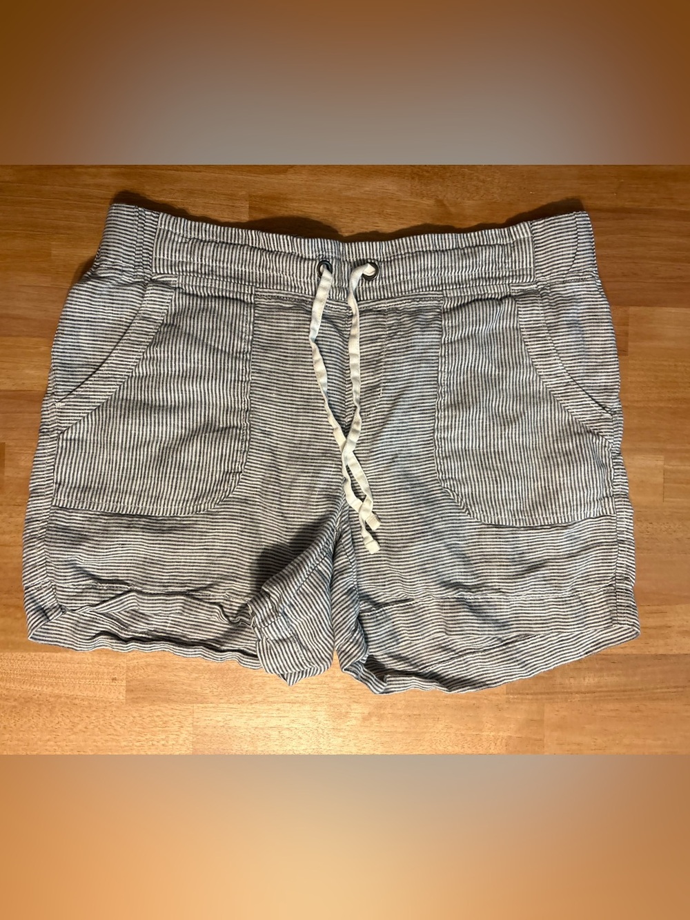 Athleta Size 8 linen shorts